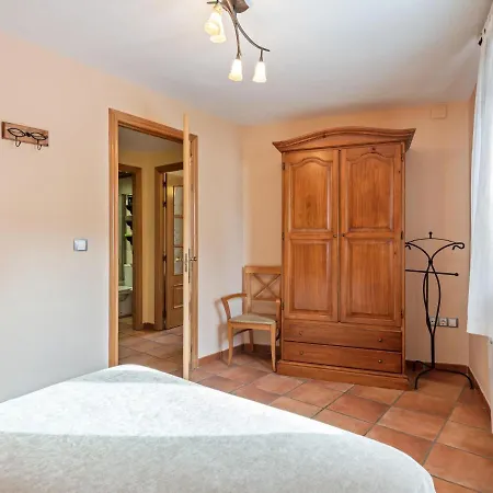 Apartament Delightful In With Fireplace *