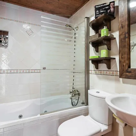 Delightful In With Fireplace Apartament
